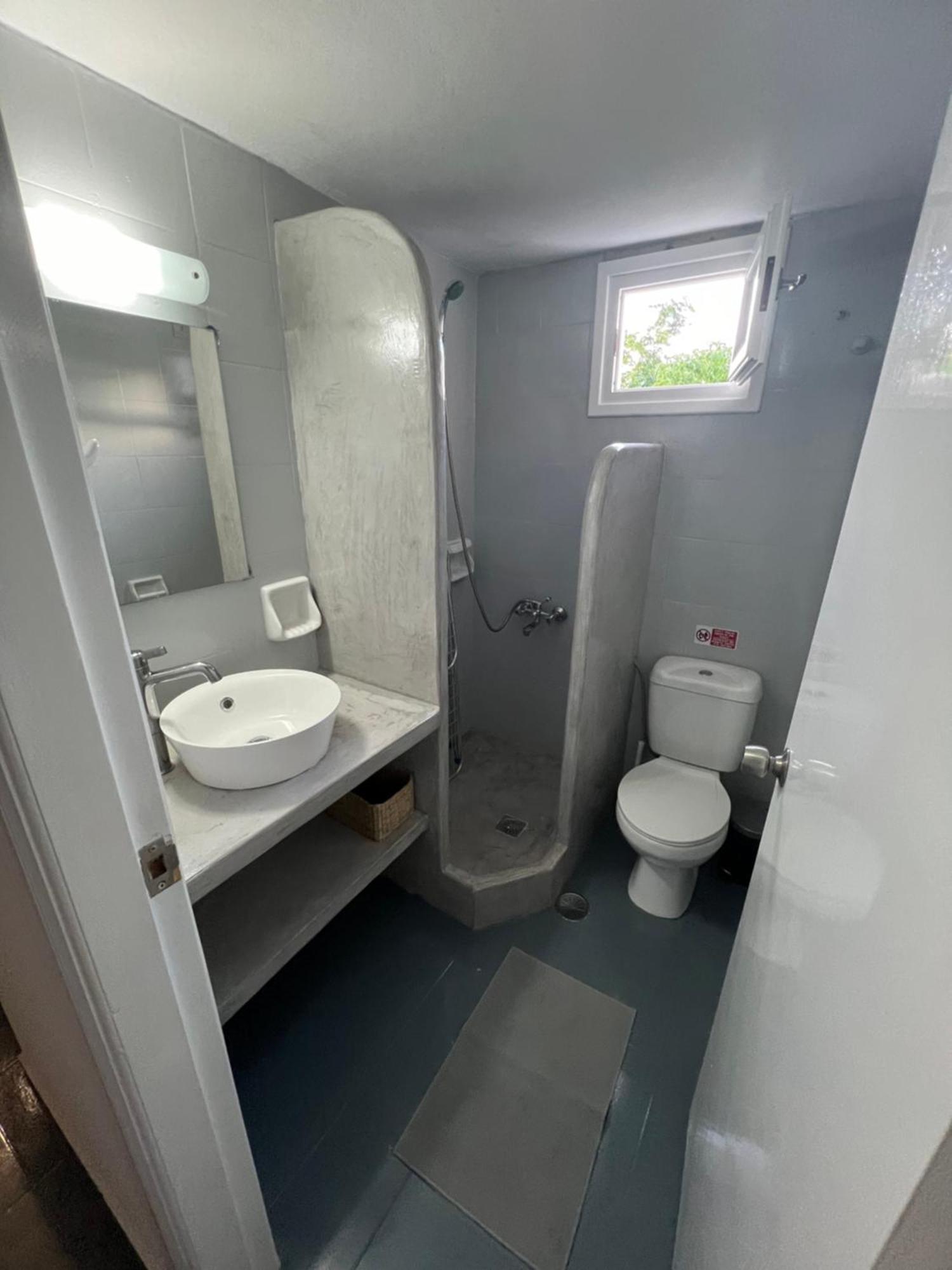 Apartment Spanos - *